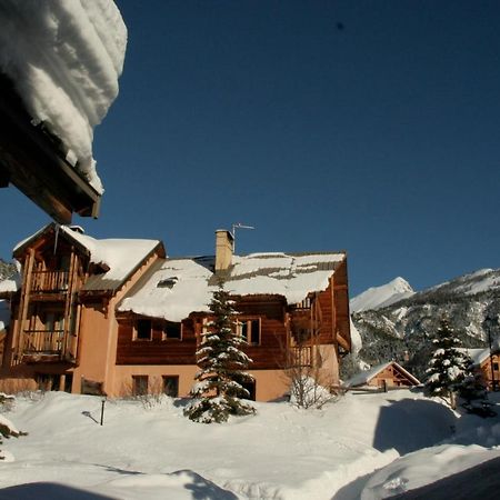 Le Leyrier Hameau Des Chazals Nevache Hautes Alpes 外观 照片